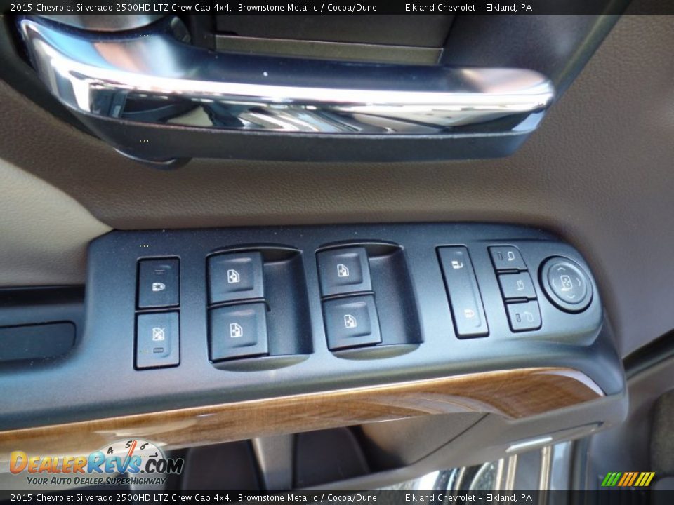 2015 Chevrolet Silverado 2500HD LTZ Crew Cab 4x4 Brownstone Metallic / Cocoa/Dune Photo #17
