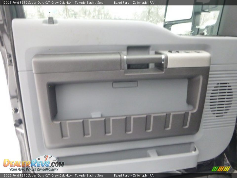 2015 Ford F250 Super Duty XLT Crew Cab 4x4 Tuxedo Black / Steel Photo #14