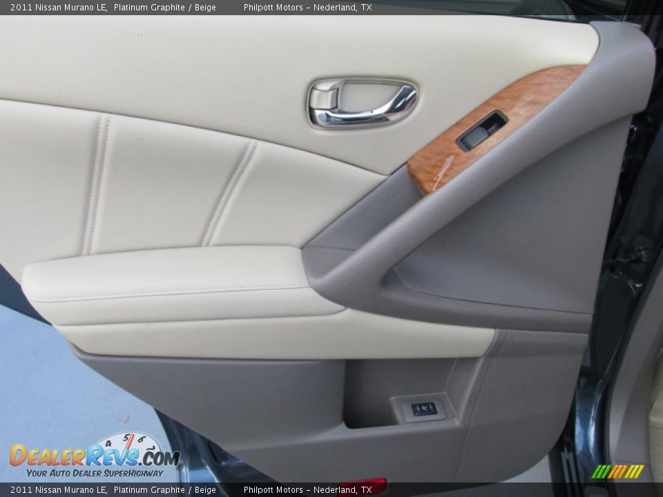 2011 Nissan Murano LE Platinum Graphite / Beige Photo #30