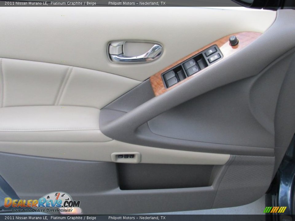 2011 Nissan Murano LE Platinum Graphite / Beige Photo #32