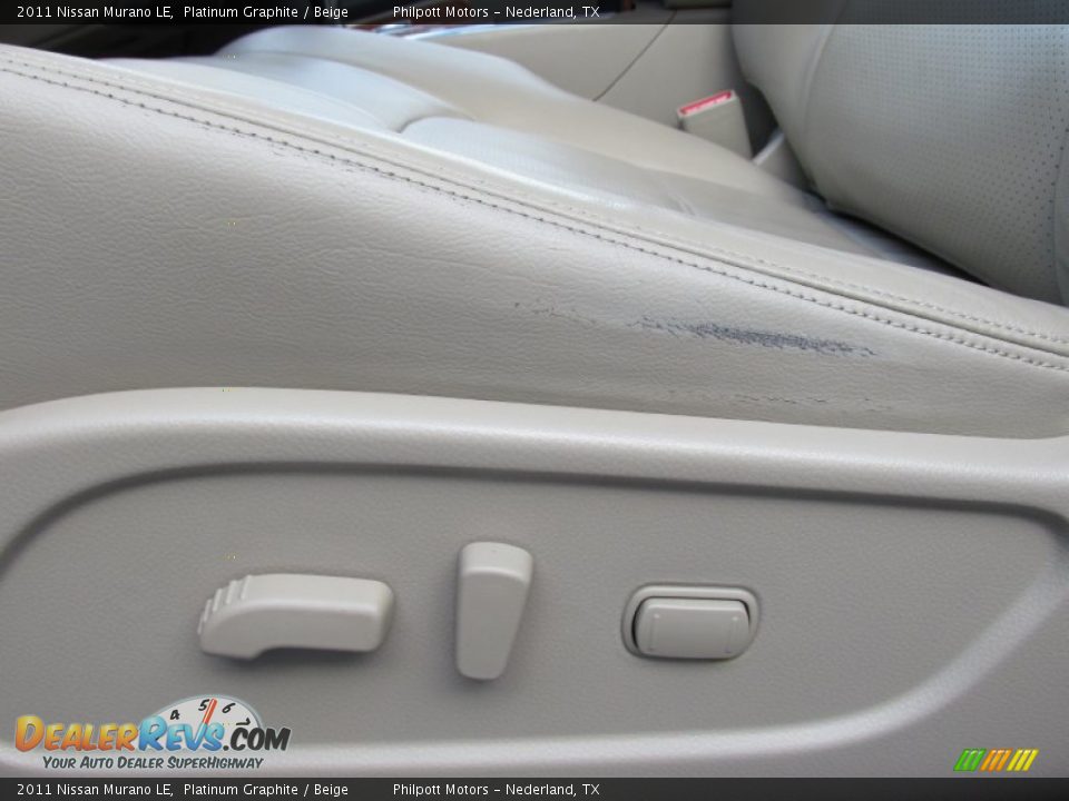 2011 Nissan Murano LE Platinum Graphite / Beige Photo #35
