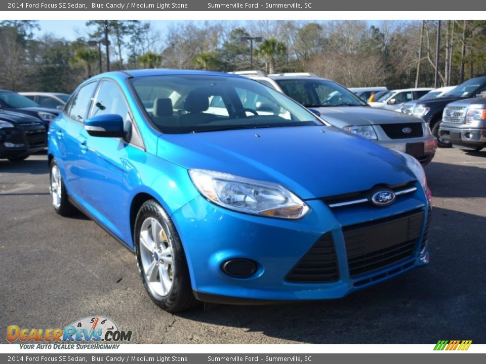 2014 Ford Focus SE Sedan Blue Candy / Medium Light Stone Photo #1