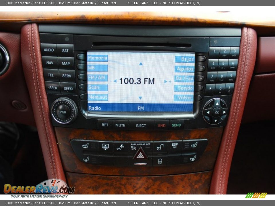 Controls of 2006 Mercedes-Benz CLS 500 Photo #17