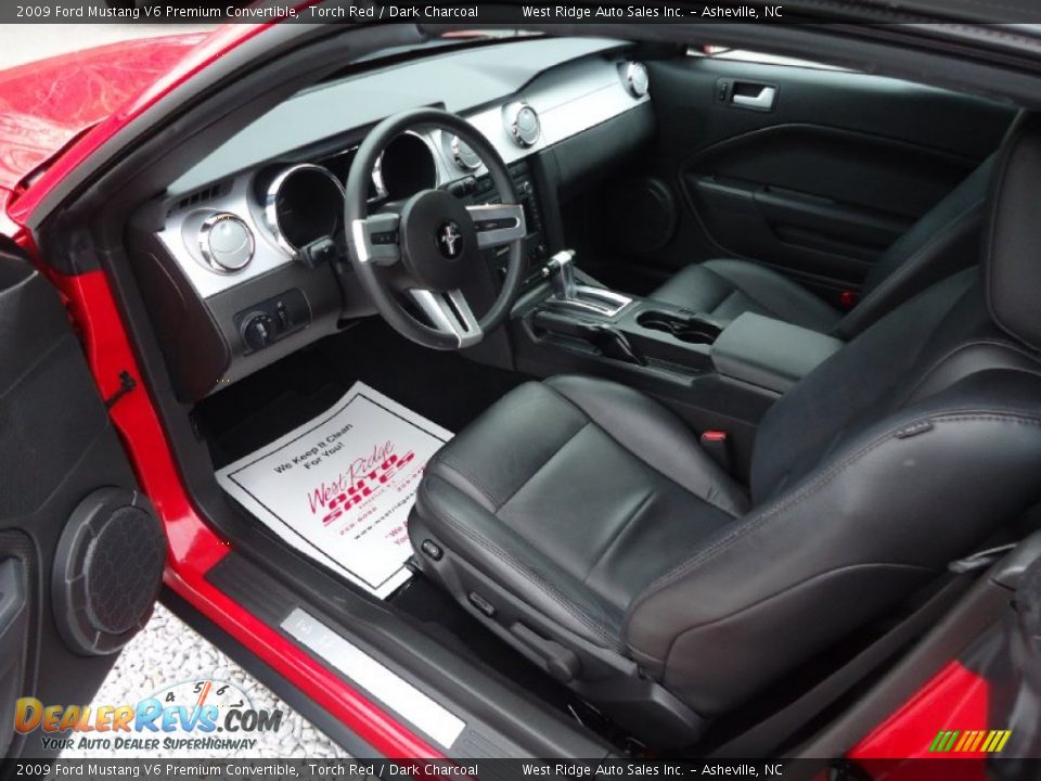 2009 Ford Mustang V6 Premium Convertible Torch Red / Dark Charcoal Photo #13