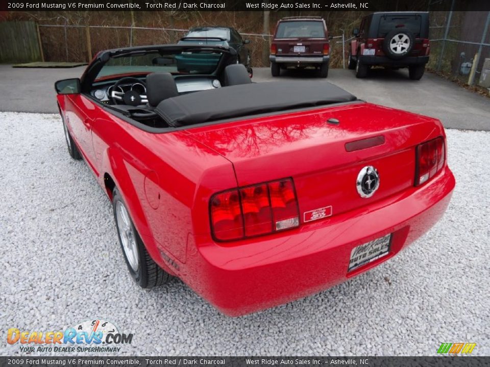 2009 Ford Mustang V6 Premium Convertible Torch Red / Dark Charcoal Photo #23