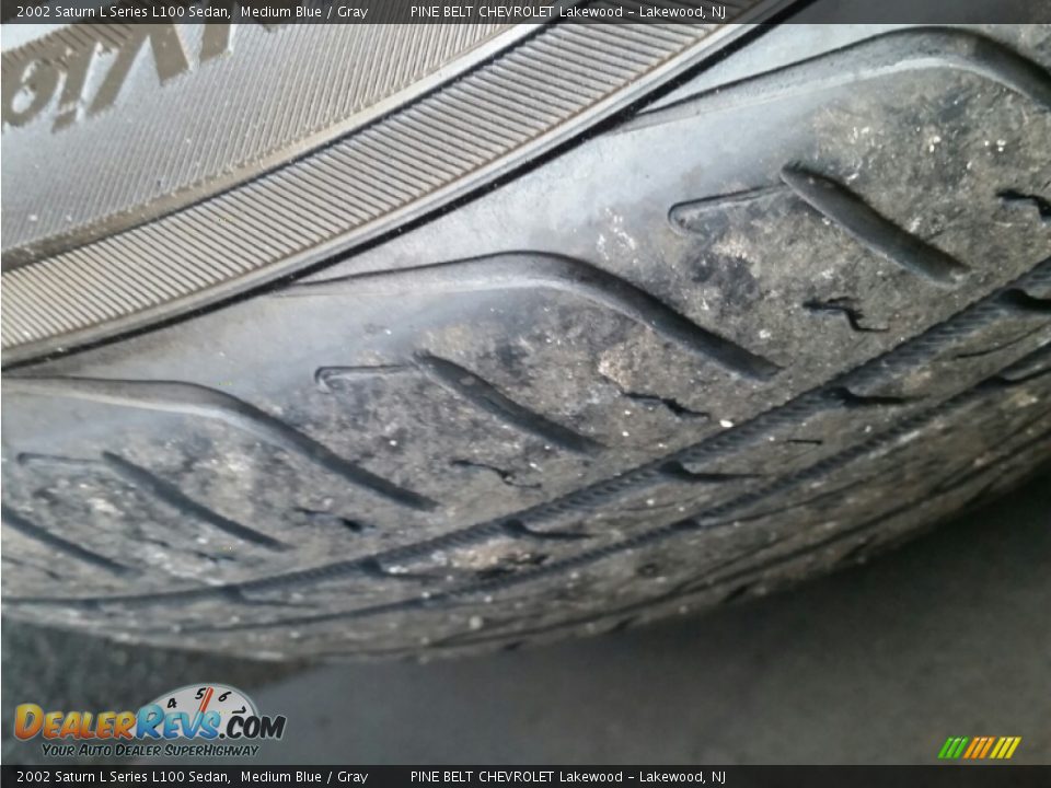 2002 Saturn L Series L100 Sedan Medium Blue / Gray Photo #19