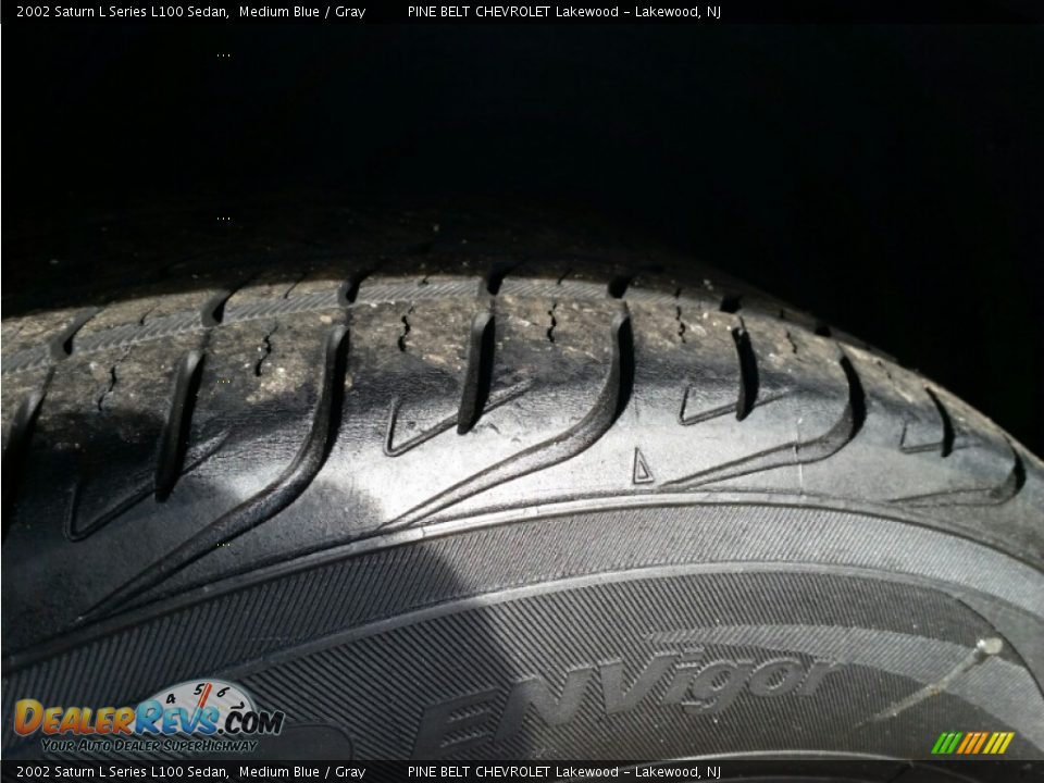 2002 Saturn L Series L100 Sedan Medium Blue / Gray Photo #23