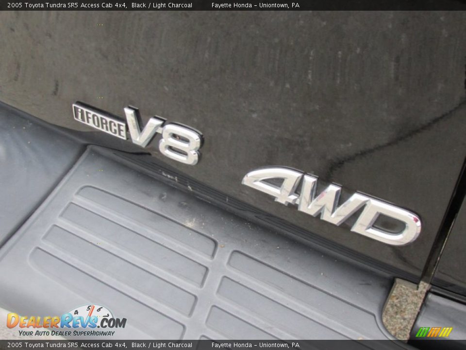 2005 Toyota Tundra SR5 Access Cab 4x4 Black / Light Charcoal Photo #18