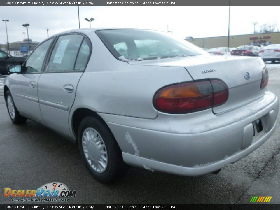 2004 Chevrolet Classic Galaxy Silver Metallic / Gray Photo #2