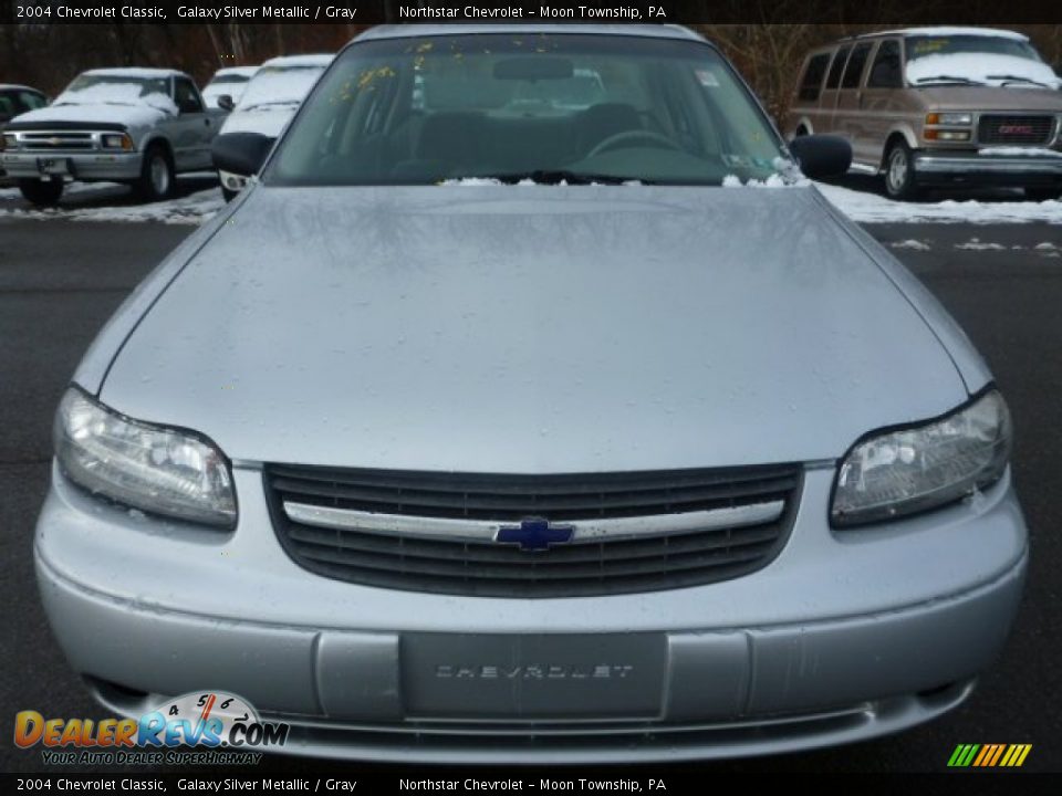 2004 Chevrolet Classic Galaxy Silver Metallic / Gray Photo #6
