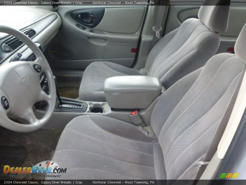 2004 Chevrolet Classic Galaxy Silver Metallic / Gray Photo #8