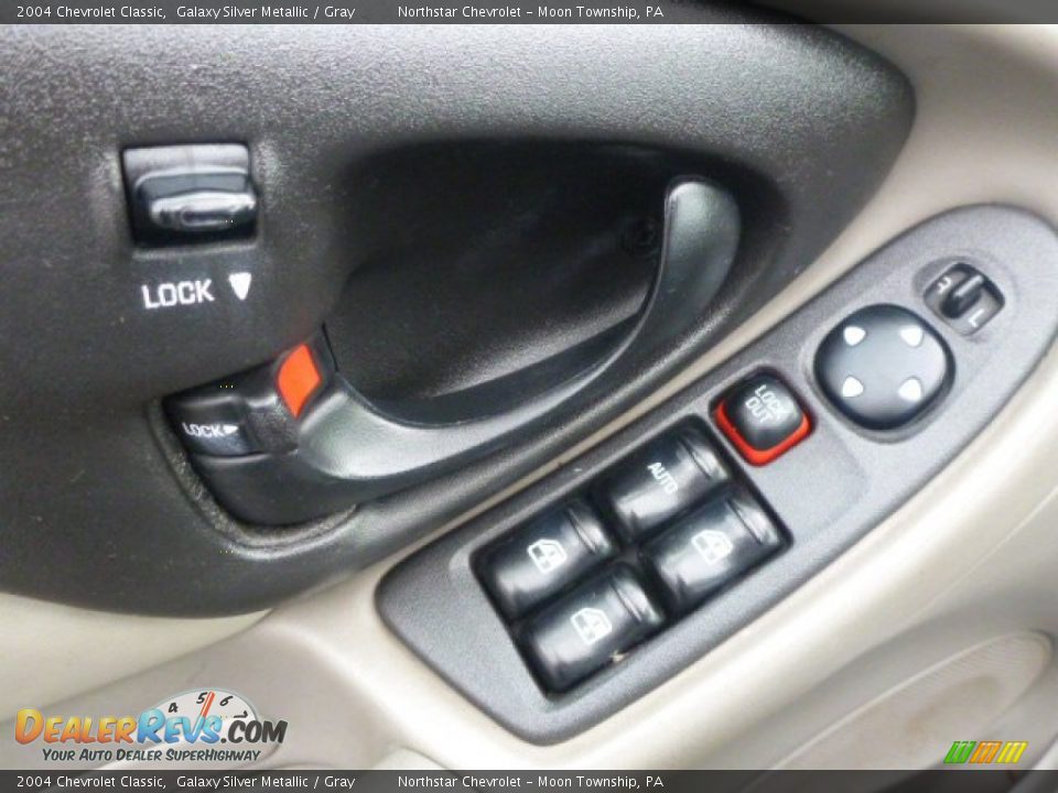 2004 Chevrolet Classic Galaxy Silver Metallic / Gray Photo #11