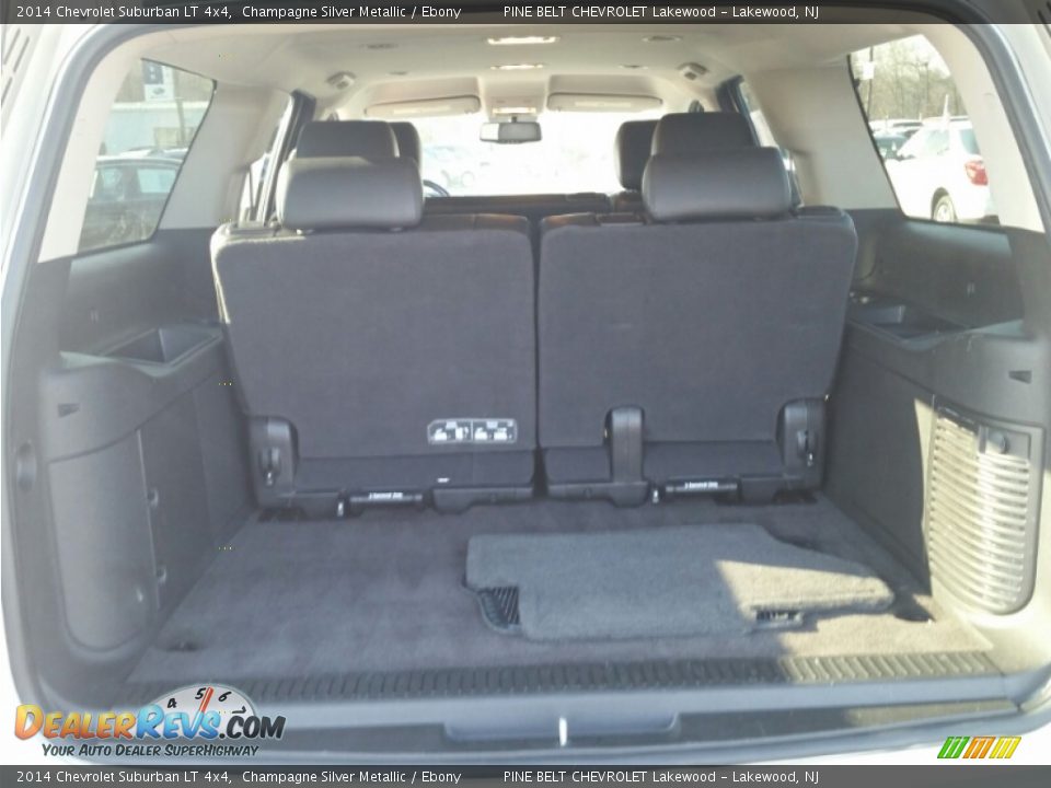 2014 Chevrolet Suburban LT 4x4 Champagne Silver Metallic / Ebony Photo #9