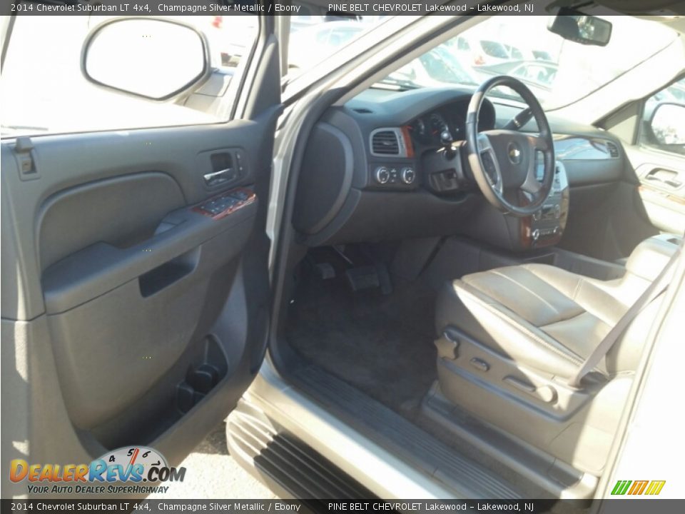 2014 Chevrolet Suburban LT 4x4 Champagne Silver Metallic / Ebony Photo #18