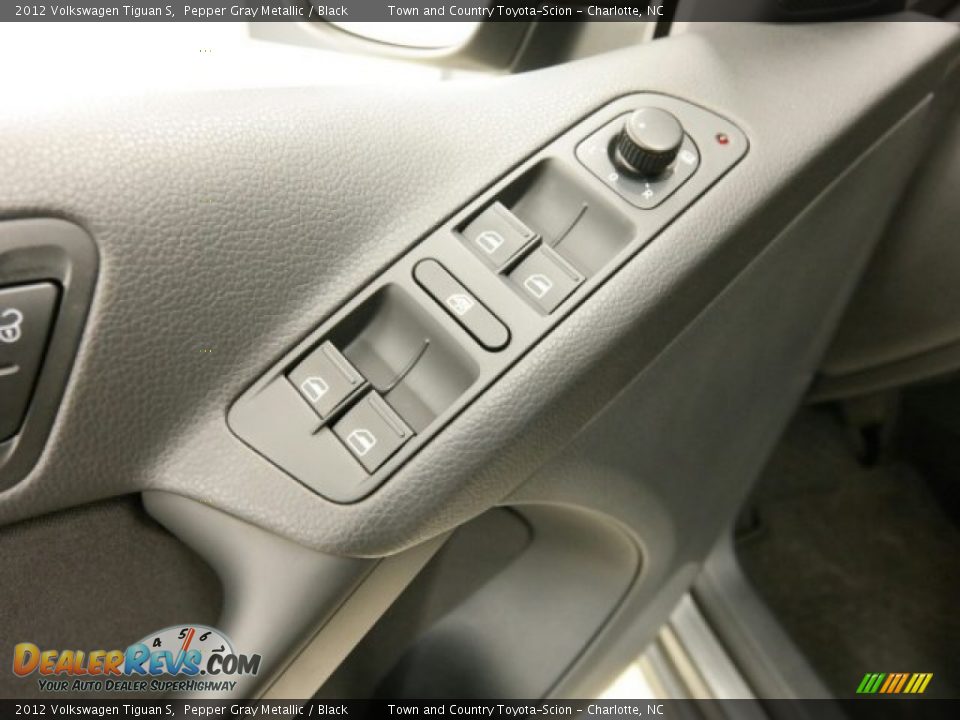 2012 Volkswagen Tiguan S Pepper Gray Metallic / Black Photo #22