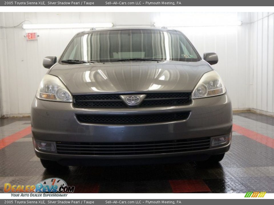 2005 Toyota Sienna XLE Silver Shadow Pearl / Taupe Photo #4