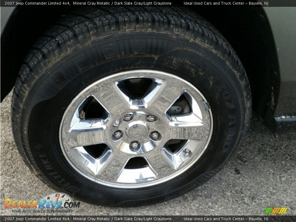 2007 Jeep Commander Limited 4x4 Mineral Gray Metallic / Dark Slate Gray/Light Graystone Photo #3