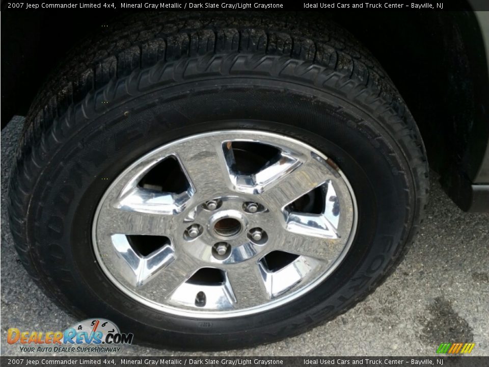 2007 Jeep Commander Limited 4x4 Mineral Gray Metallic / Dark Slate Gray/Light Graystone Photo #7