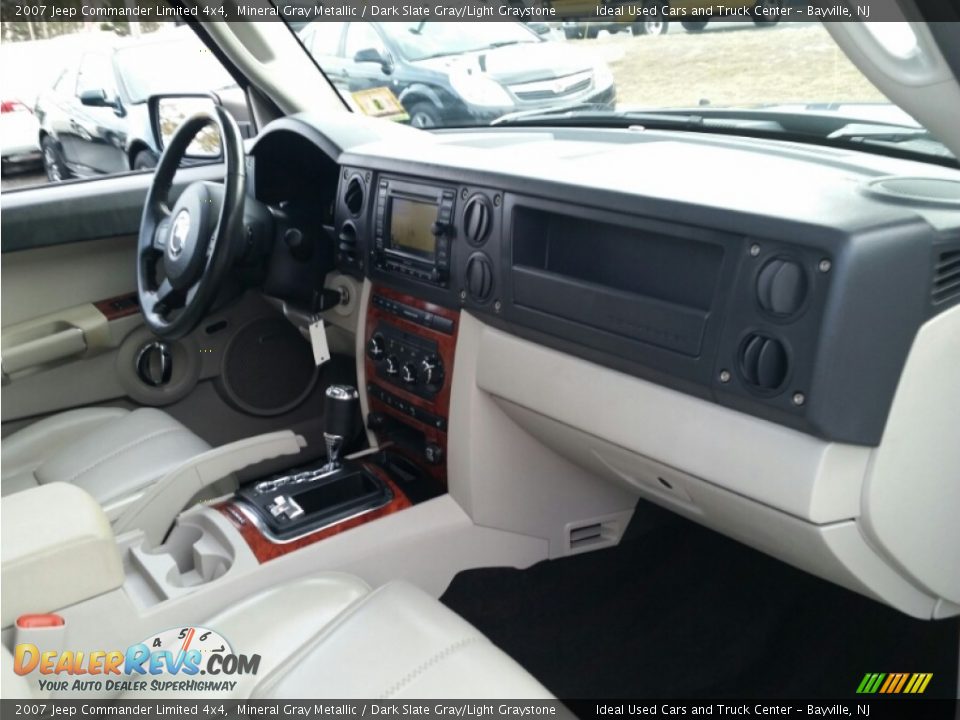 2007 Jeep Commander Limited 4x4 Mineral Gray Metallic / Dark Slate Gray/Light Graystone Photo #10