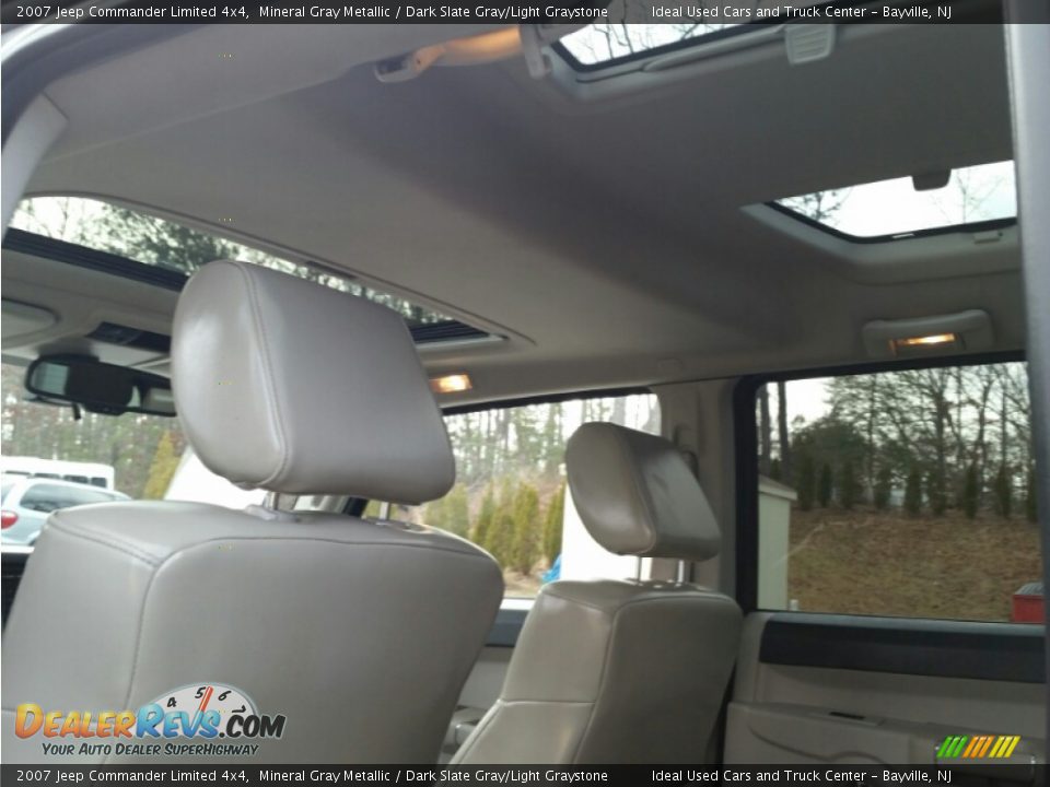 2007 Jeep Commander Limited 4x4 Mineral Gray Metallic / Dark Slate Gray/Light Graystone Photo #22