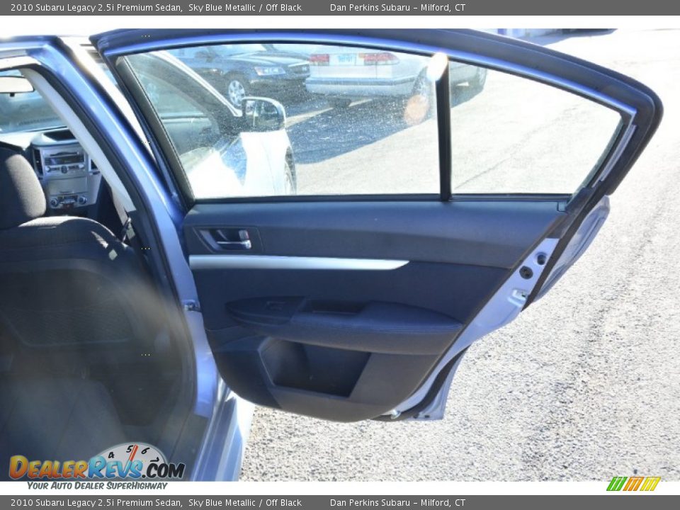 2010 Subaru Legacy 2.5i Premium Sedan Sky Blue Metallic / Off Black Photo #18