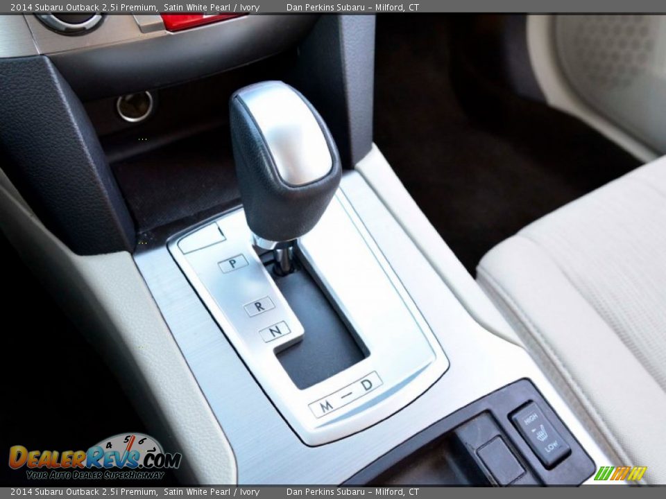 2014 Subaru Outback 2.5i Premium Satin White Pearl / Ivory Photo #14