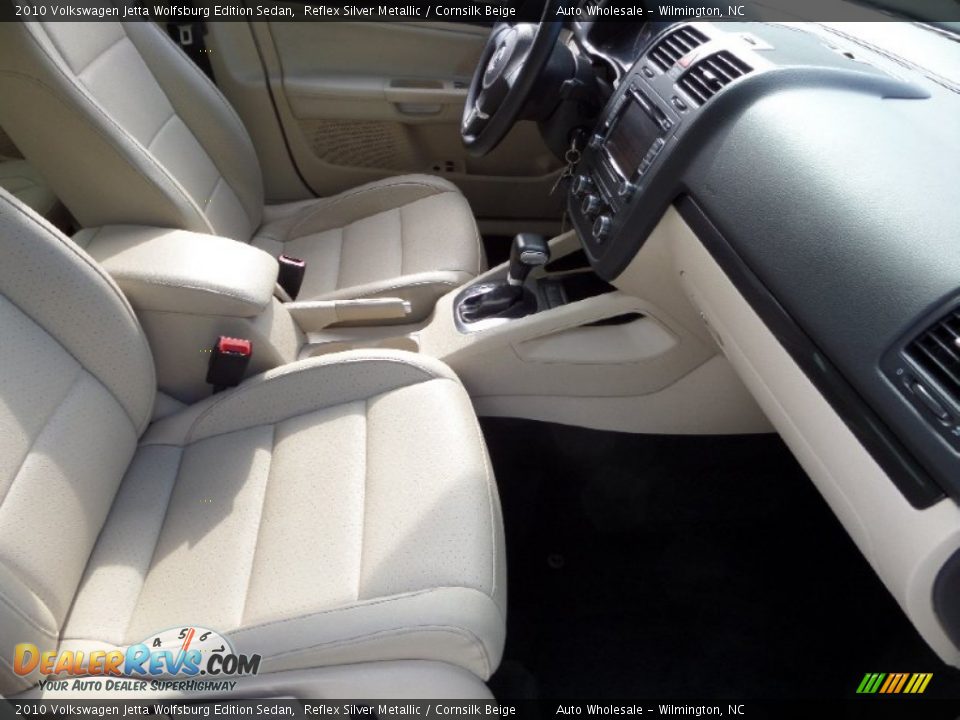 2010 Volkswagen Jetta Wolfsburg Edition Sedan Reflex Silver Metallic / Cornsilk Beige Photo #13