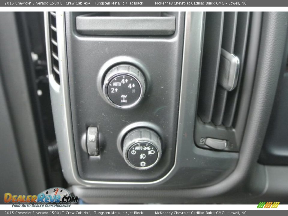 Controls of 2015 Chevrolet Silverado 1500 LT Crew Cab 4x4 Photo #10