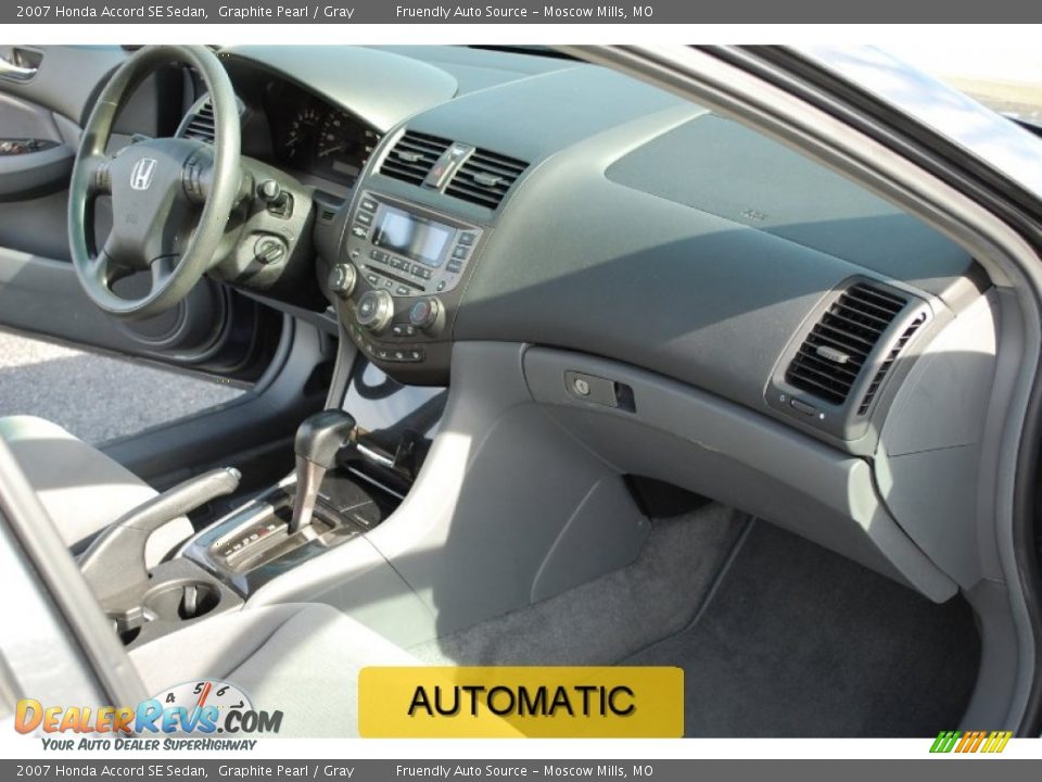 2007 Honda Accord SE Sedan Graphite Pearl / Gray Photo #16