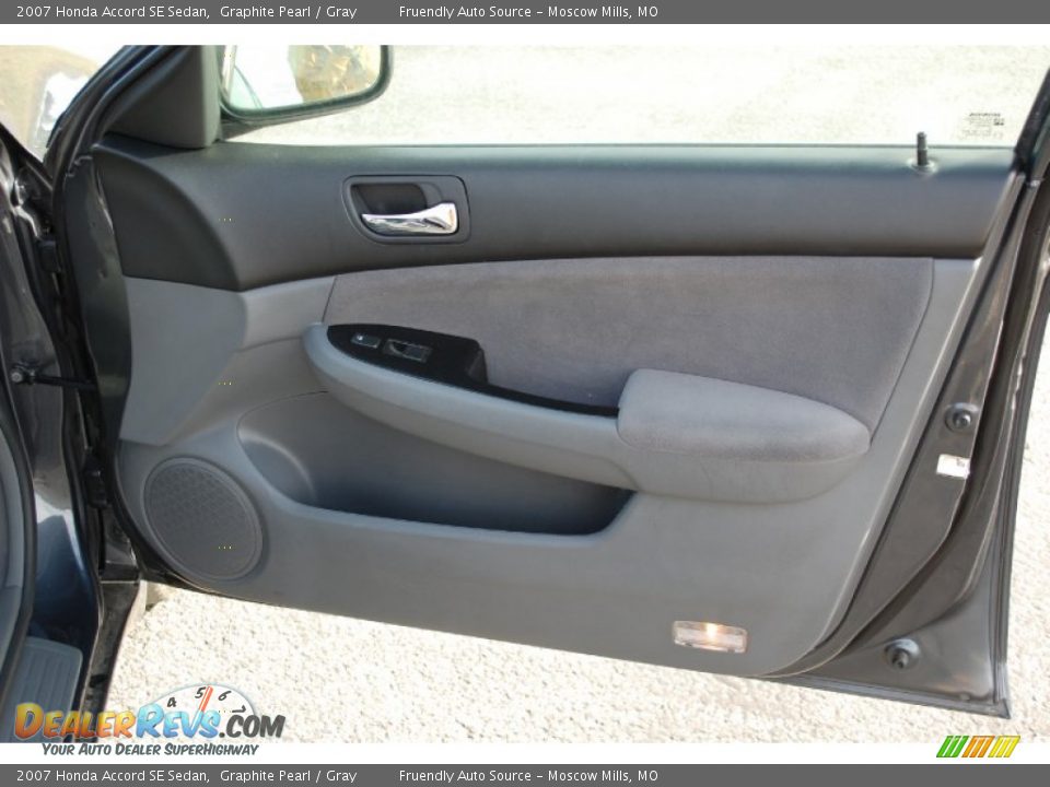 2007 Honda Accord SE Sedan Graphite Pearl / Gray Photo #18
