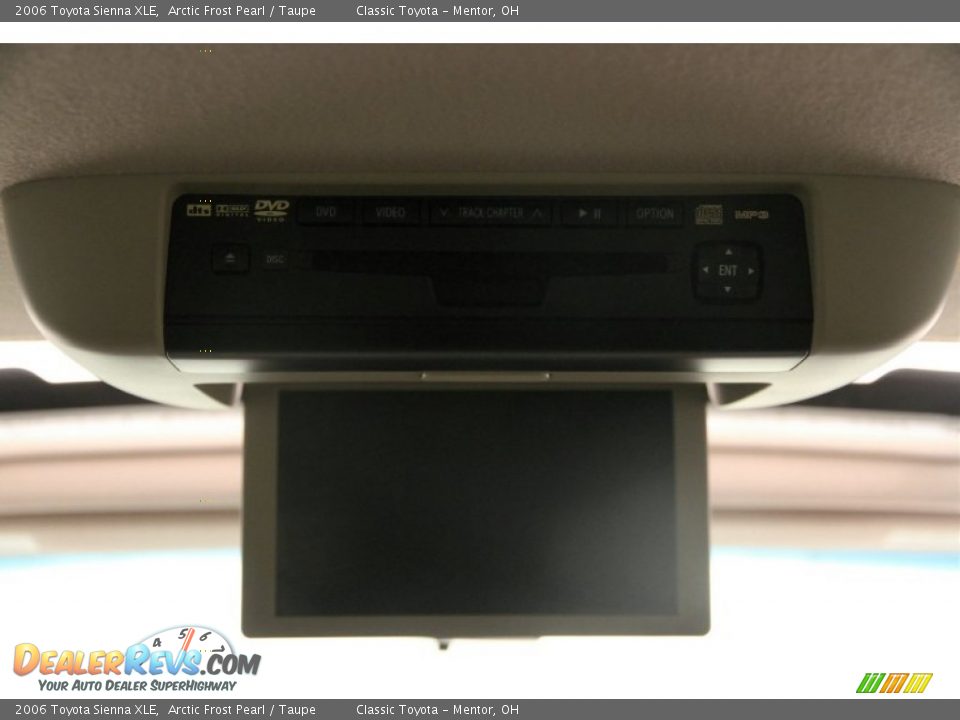 2006 Toyota Sienna XLE Arctic Frost Pearl / Taupe Photo #18