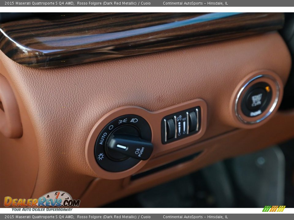 Controls of 2015 Maserati Quattroporte S Q4 AWD Photo #8