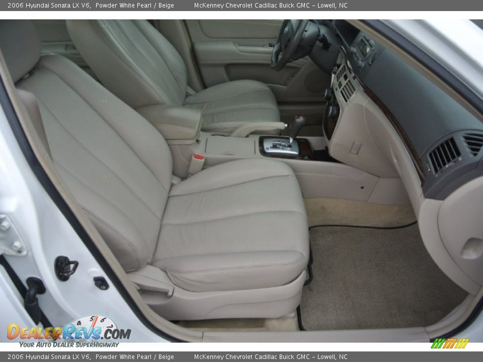 2006 Hyundai Sonata LX V6 Powder White Pearl / Beige Photo #25