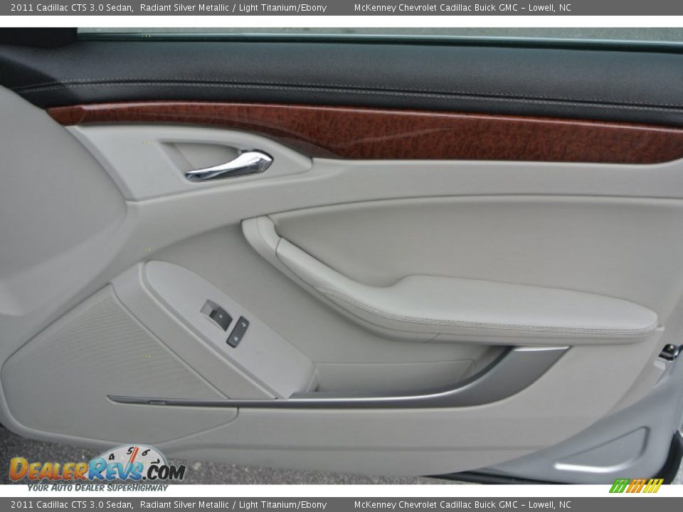 2011 Cadillac CTS 3.0 Sedan Radiant Silver Metallic / Light Titanium/Ebony Photo #24