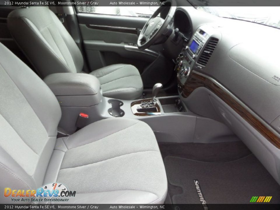 2012 Hyundai Santa Fe SE V6 Moonstone Silver / Gray Photo #13