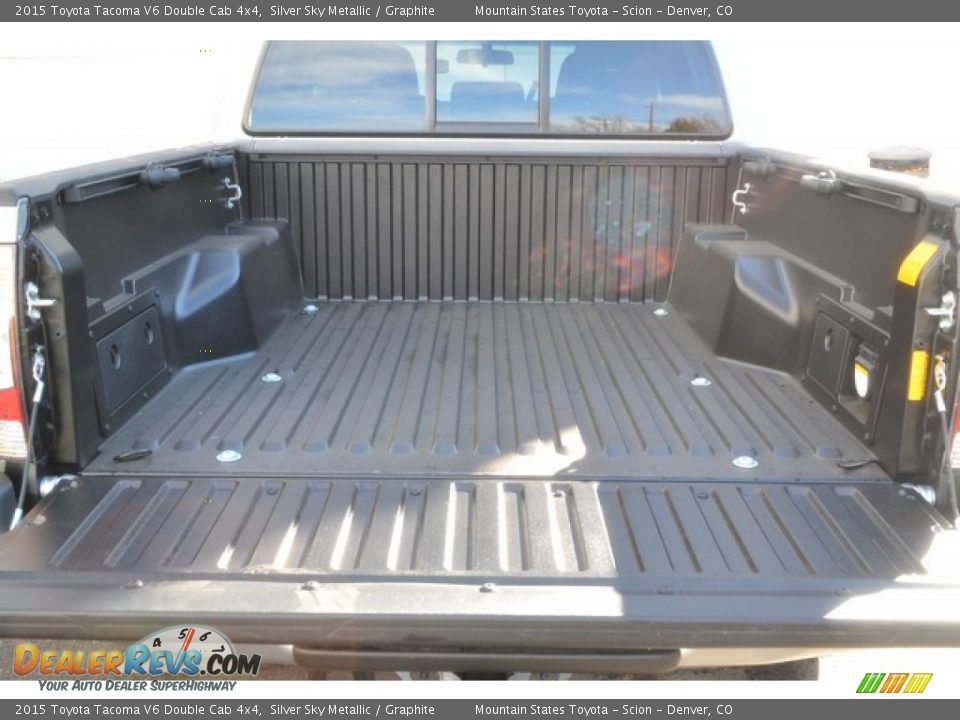 2015 Toyota Tacoma V6 Double Cab 4x4 Silver Sky Metallic / Graphite Photo #8
