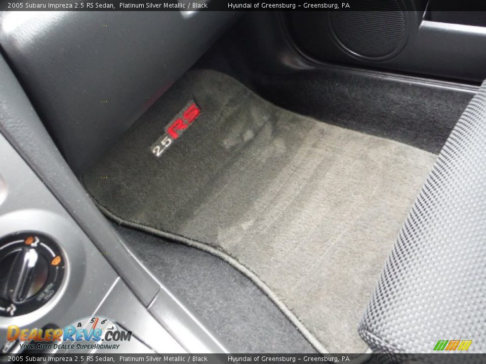 2005 Subaru Impreza 2.5 RS Sedan Platinum Silver Metallic / Black Photo #15