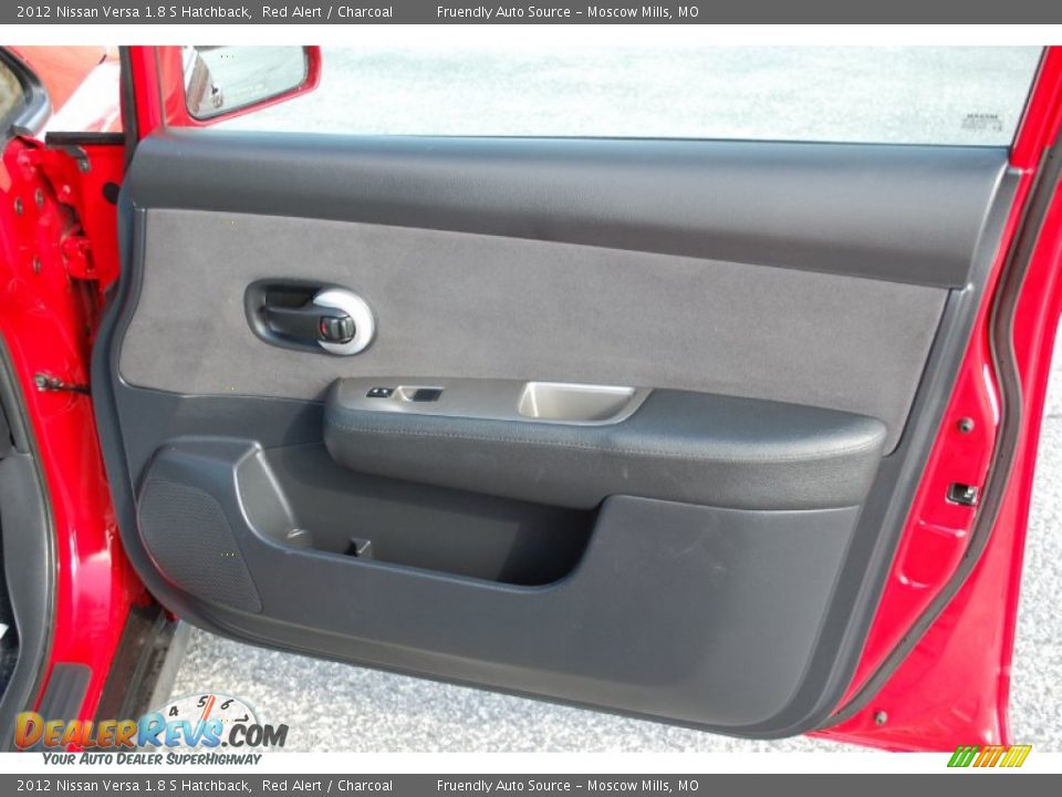 2012 Nissan Versa 1.8 S Hatchback Red Alert / Charcoal Photo #11