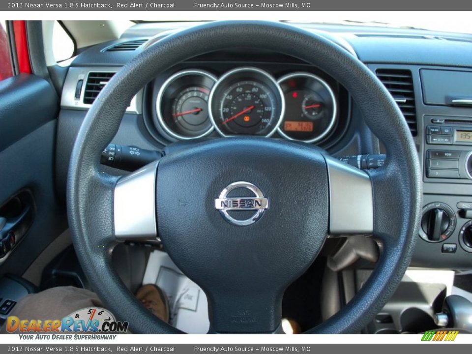 2012 Nissan Versa 1.8 S Hatchback Red Alert / Charcoal Photo #14
