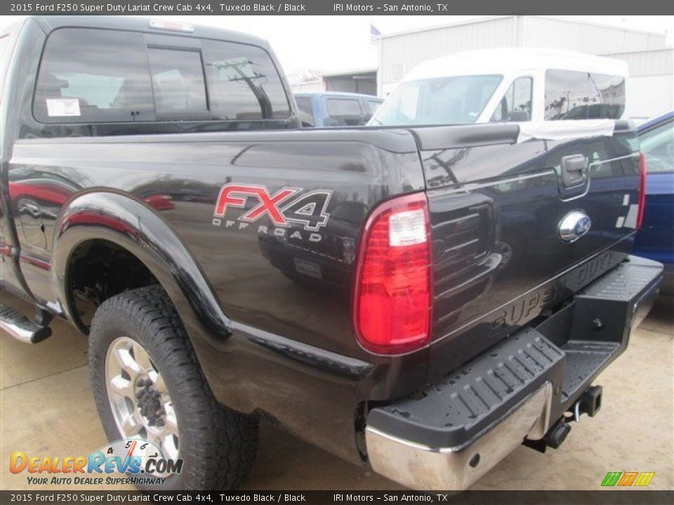 2015 Ford F250 Super Duty Lariat Crew Cab 4x4 Tuxedo Black / Black Photo #12