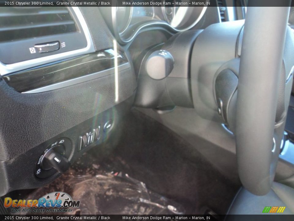 2015 Chrysler 300 Limited Granite Crystal Metallic / Black Photo #12