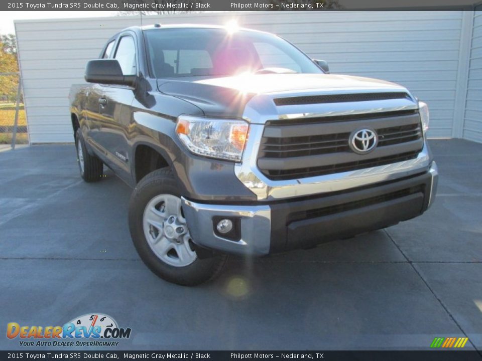 2015 Toyota Tundra SR5 Double Cab Magnetic Gray Metallic / Black Photo #2