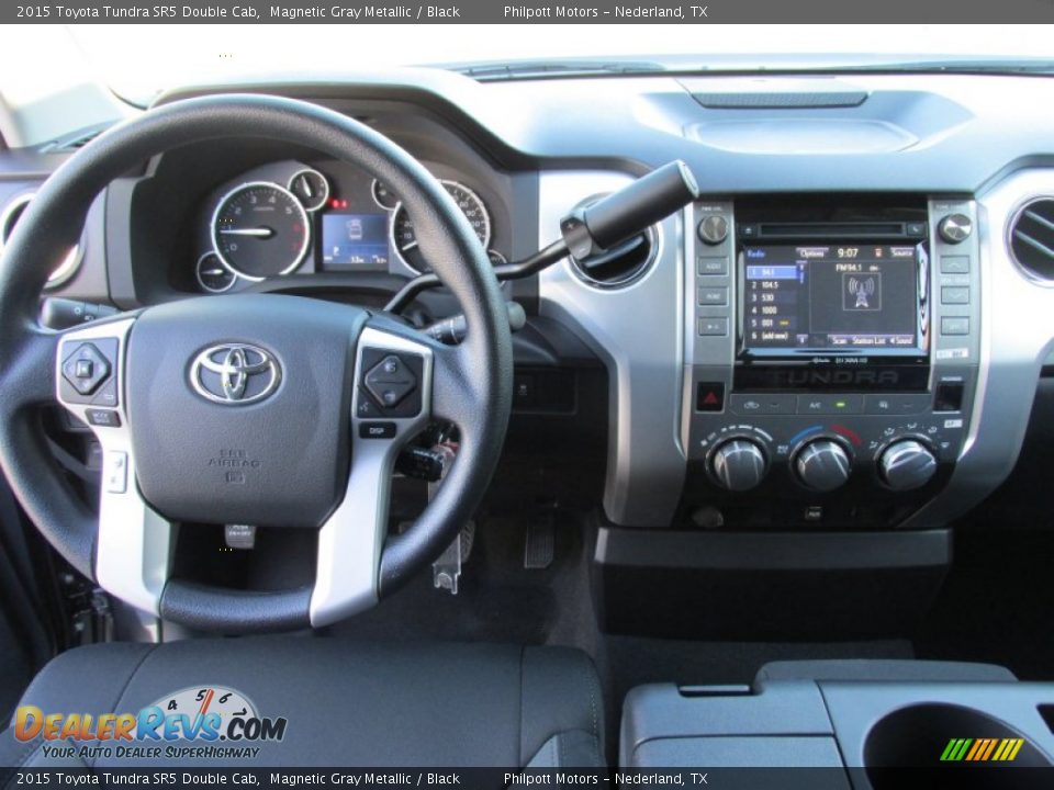 Dashboard of 2015 Toyota Tundra SR5 Double Cab Photo #23