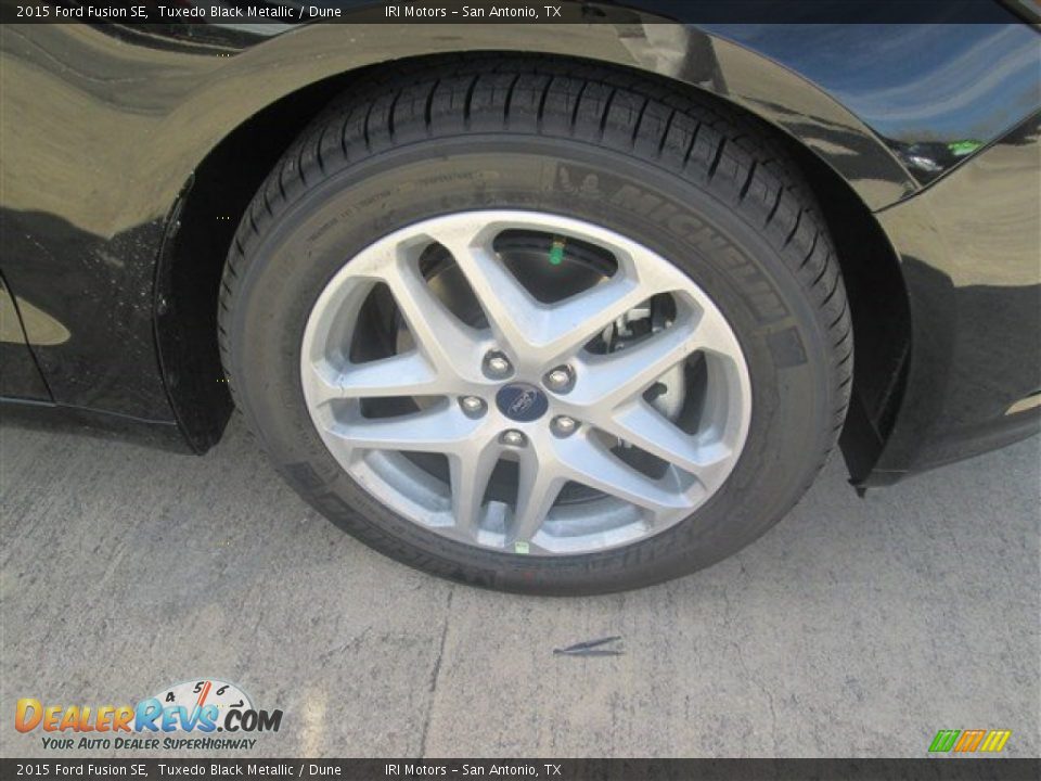 2015 Ford Fusion SE Tuxedo Black Metallic / Dune Photo #7