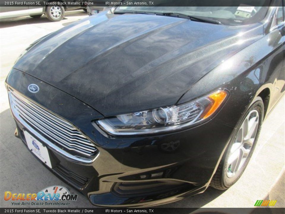 2015 Ford Fusion SE Tuxedo Black Metallic / Dune Photo #9