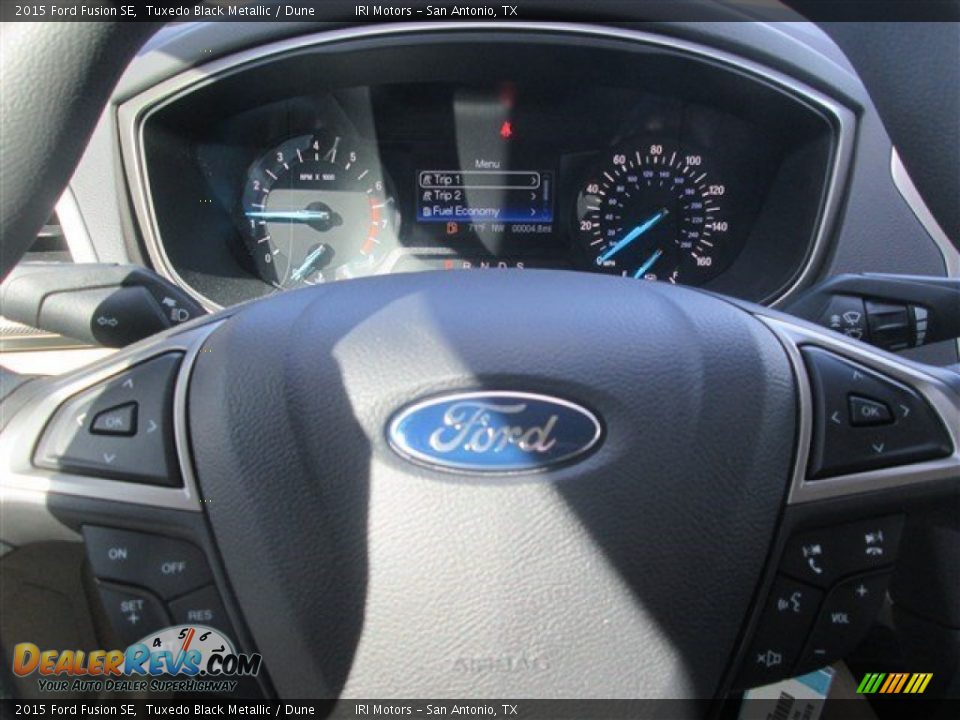 2015 Ford Fusion SE Tuxedo Black Metallic / Dune Photo #26