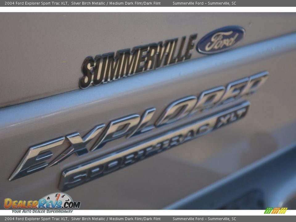 2004 Ford Explorer Sport Trac XLT Silver Birch Metallic / Medium Dark Flint/Dark Flint Photo #24