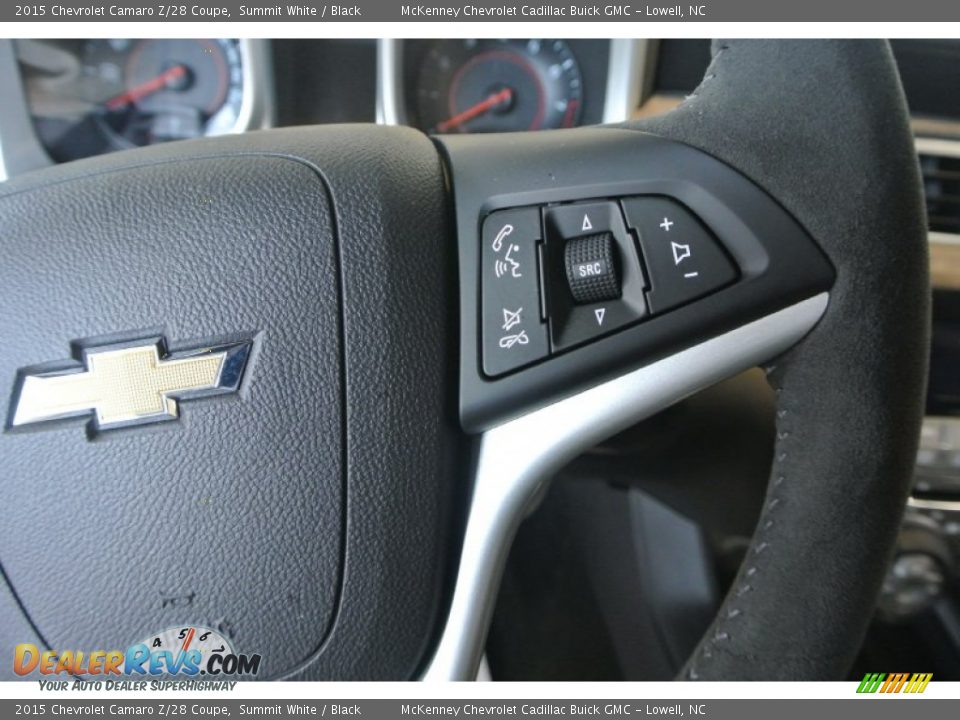 Controls of 2015 Chevrolet Camaro Z/28 Coupe Photo #17