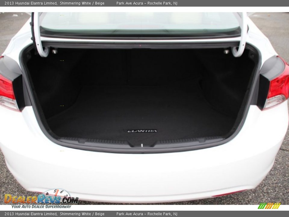 2013 Hyundai Elantra Limited Shimmering White / Beige Photo #23