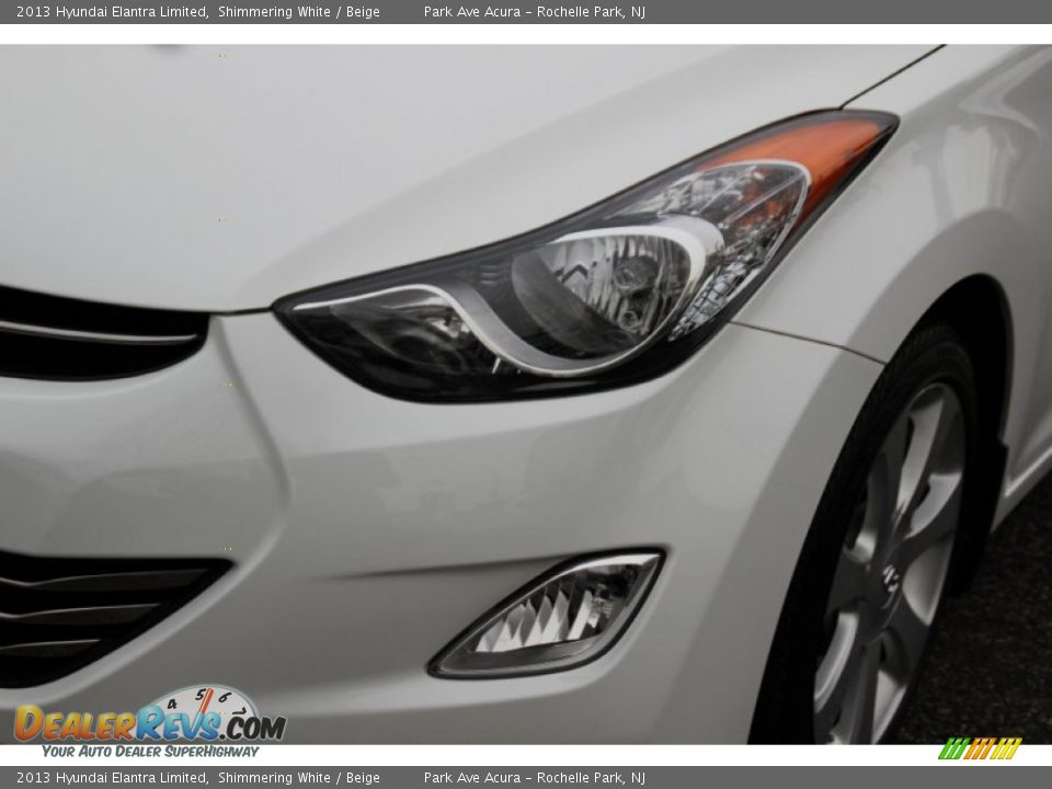 2013 Hyundai Elantra Limited Shimmering White / Beige Photo #32